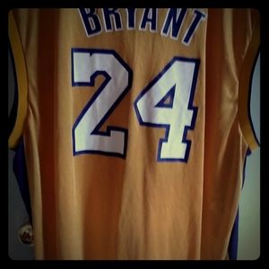 Kobe Bryant jersey